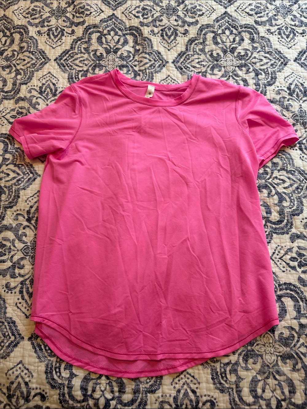 Lululemon size 6 top